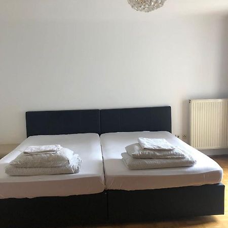וינה A Private Room In A Shared Apartment מראה חיצוני תמונה