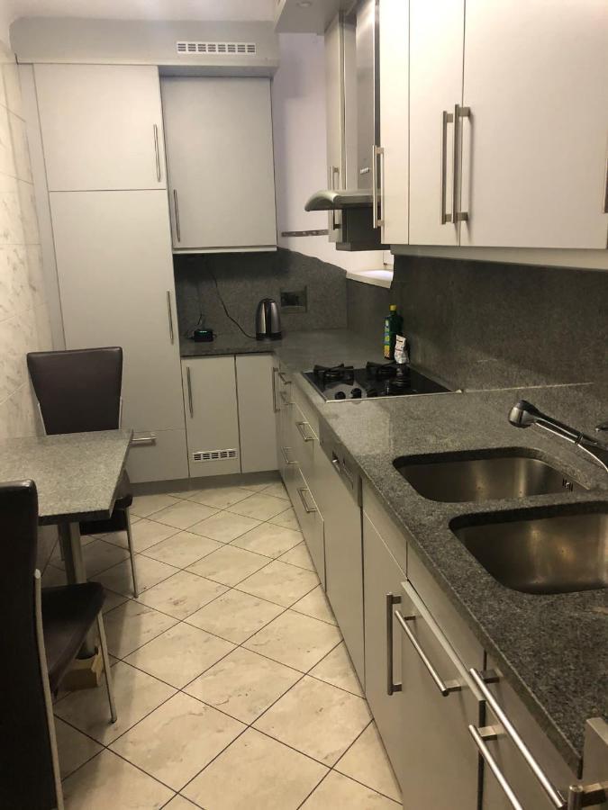 וינה A Private Room In A Shared Apartment מראה חיצוני תמונה