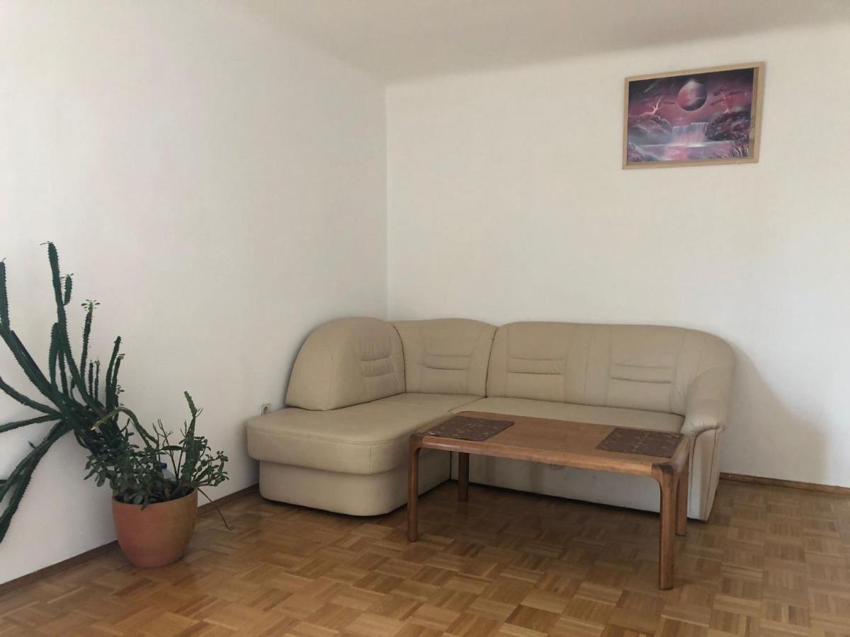 וינה A Private Room In A Shared Apartment מראה חיצוני תמונה